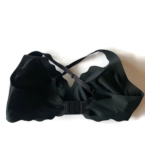 *LIKE NEW*BTempted by Wacoal Wire Free Bra SIZE 38B/C - Picture 3 of 9